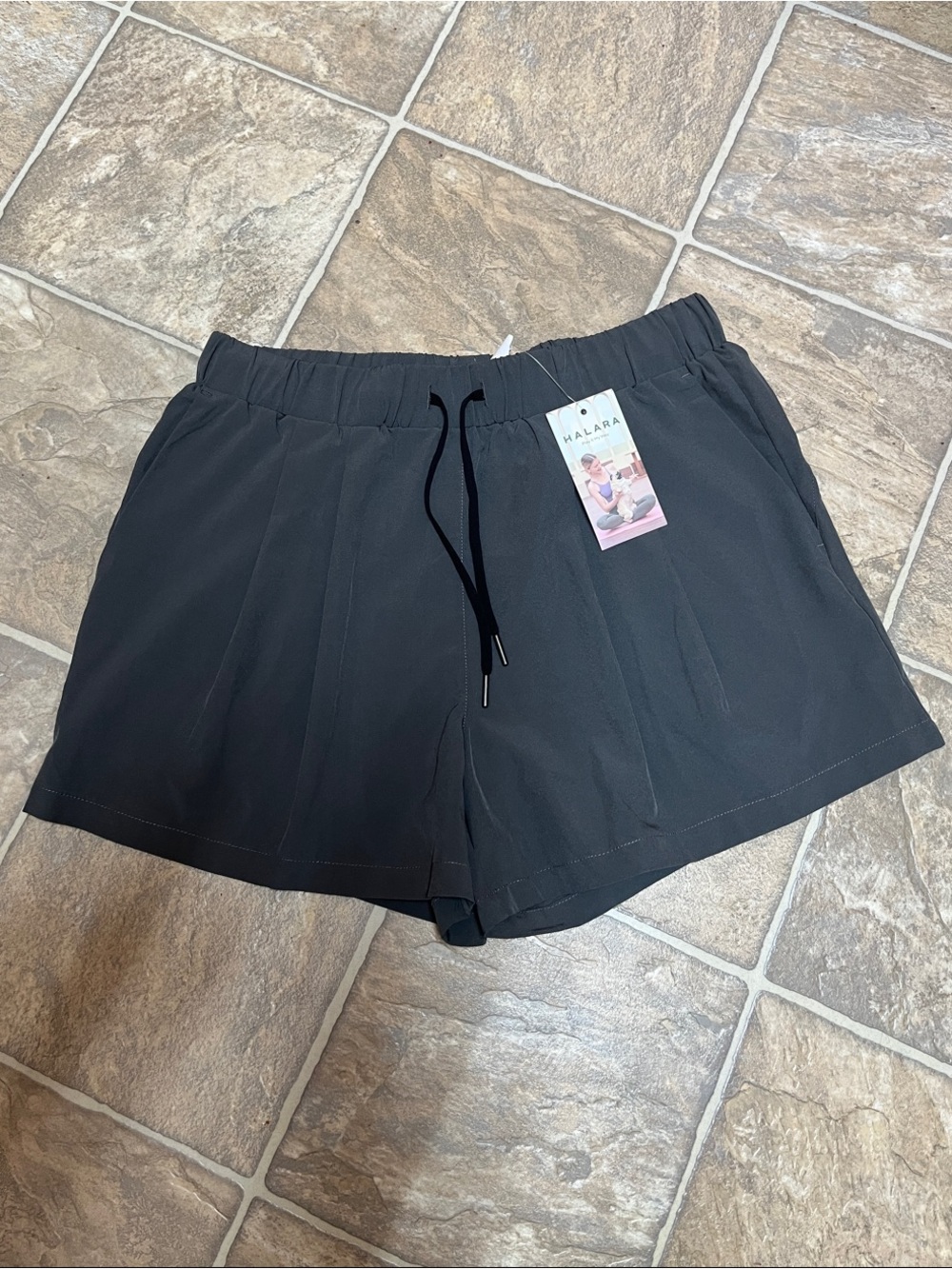 HALARA Charcoal Gray Athletic Shorts with Drawstring Women’s M  NWT